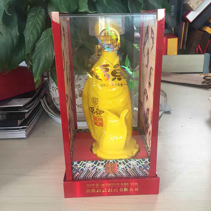 亞克(ke)力雙(shuang)面透(tou)明酒(jiu)盒