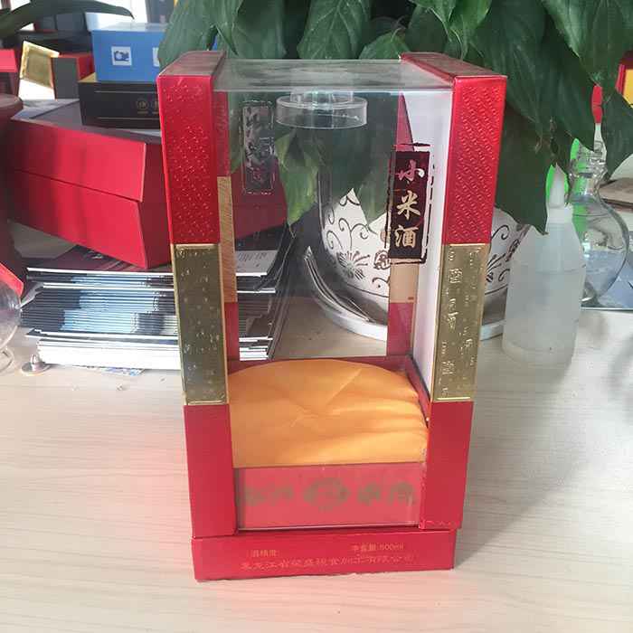 雙(shuang)面透(tou)明酒(jiu)盒
