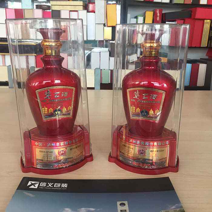 橢(tuo)圓半亞(ya)克力酒(jiu)盒