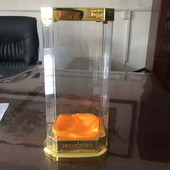 大(da)八角底(di)座平底(di)帶蓋