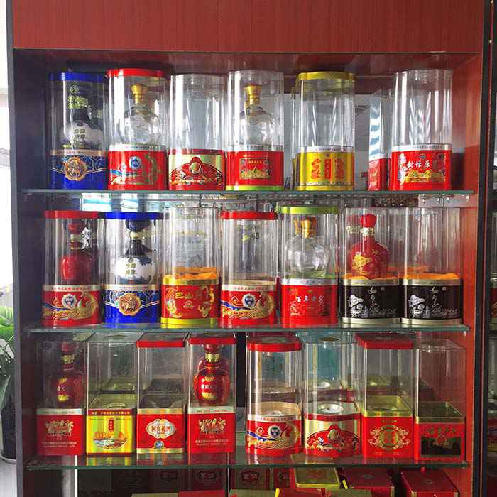 半橢(tuo)圓鐵底(di)座透明(ming)酒盒