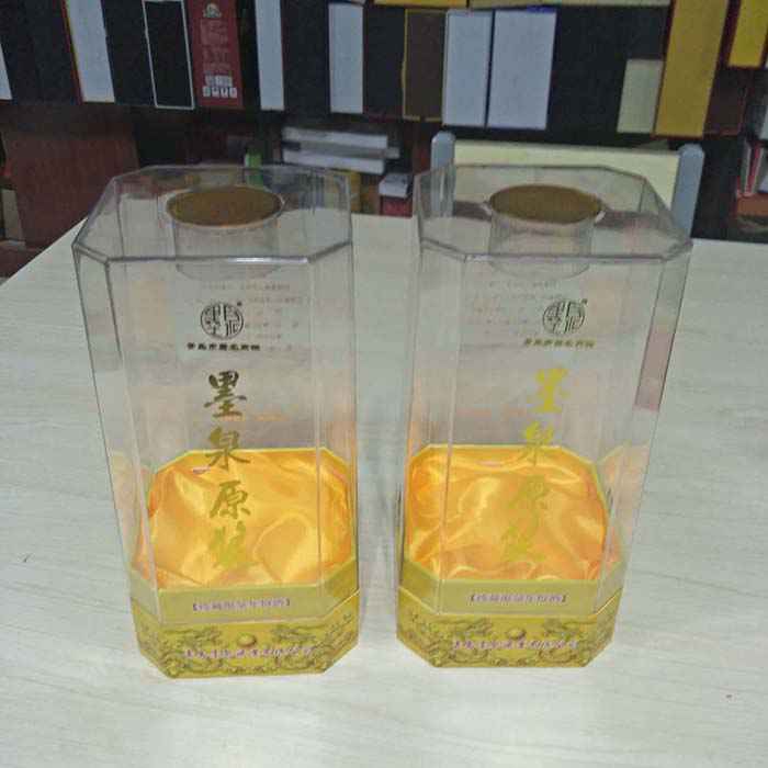 二(er)鍋頭八(ba)角半透(tou)明酒盒(he)