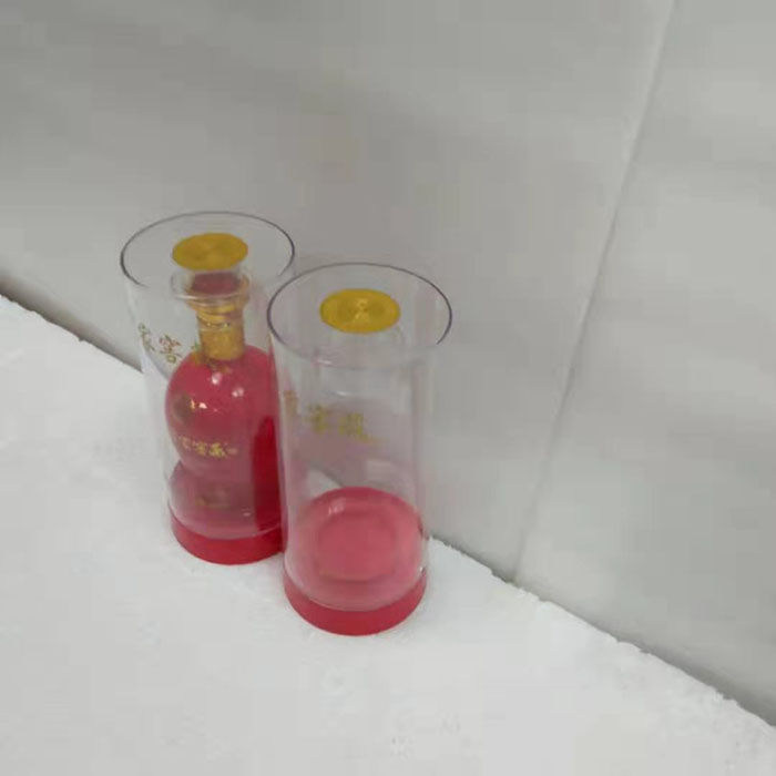 小(xiao)圓筒(tong)白酒(jiu)透明(ming)盒包(bao)裝實(shi)惠…