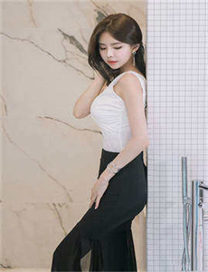 《女的越疼男的越往里寨的应用-娱乐圈谁几把最大》