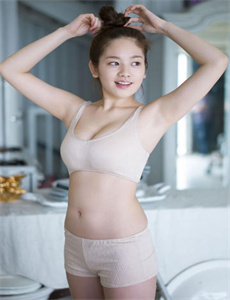 《首页_M女王踩踏社区免费视频-欧美艳星排行》