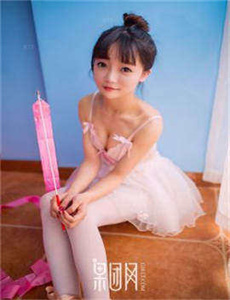 《男子高校法则-西西人体美女露b图片》