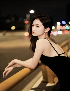 《日本A片巜上司的秘书-视频369》