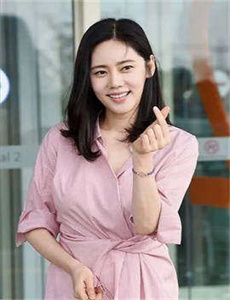 《聂灵雨-美女扣b》